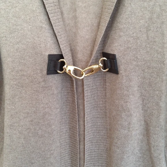 MAGASHONI New York 100 % cashmere cardigan size S